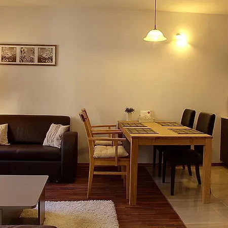 Urocza 5 Apartament *